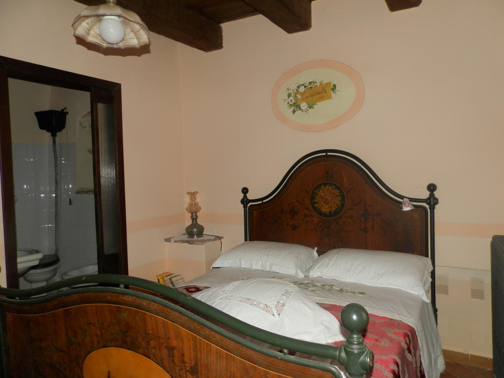 فندق Residenza Di Paese Castello Del Poggio Ferentillo الغرفة الصورة